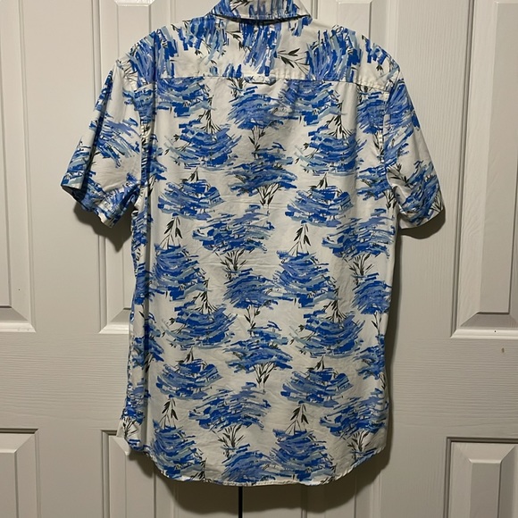 The Rail button down . New condition . Sz large - Picture 4 of 4